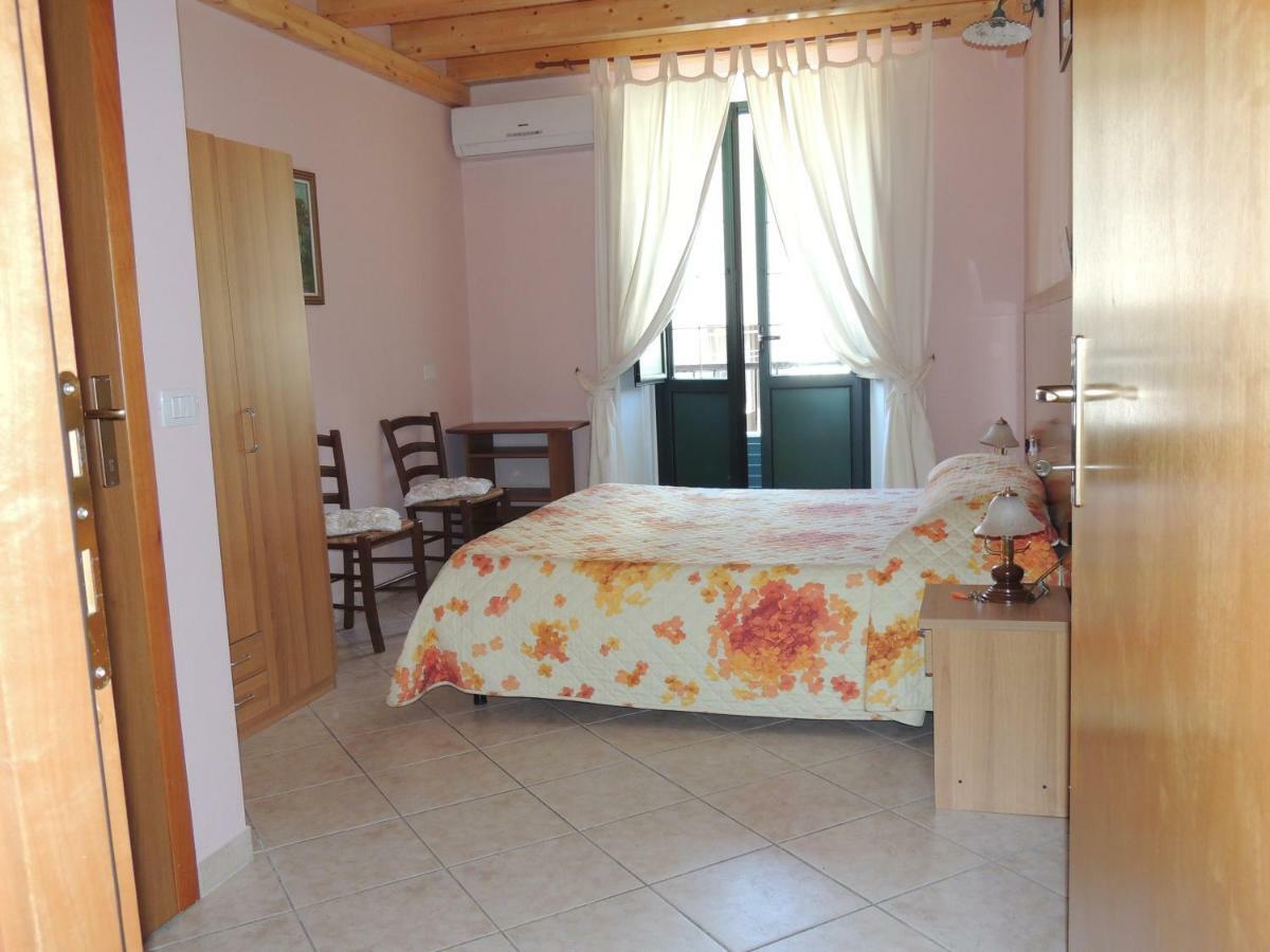 La Marina Bed & Breakfast *