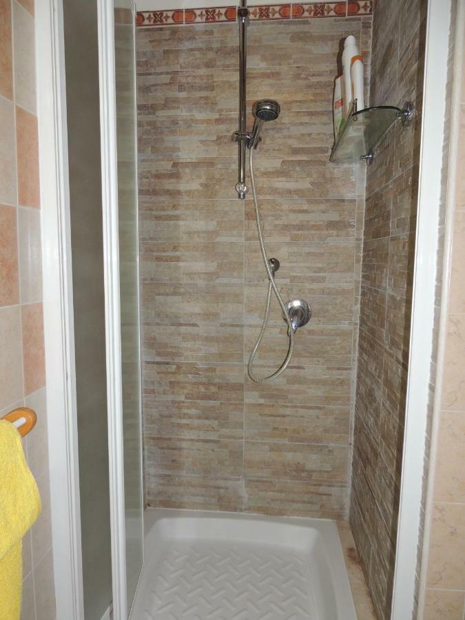 La Marina Bed & Breakfast